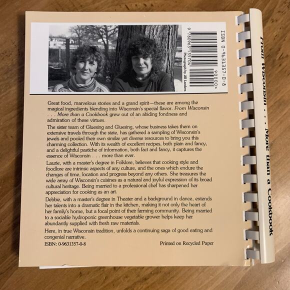 From Wisconsin: More Than a Cookbook Laurie & Debra Gluesing Plastic Comb 1991 - Picture 2 of 16